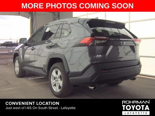 Used 2021 Toyota RAV4 XLE w/ Convenience Package AWD/4WD image 2