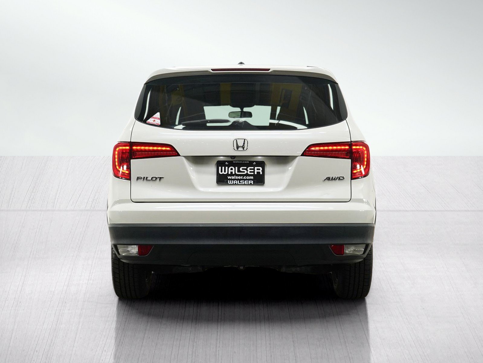 Used 2017 Honda Pilot EX-L image 4