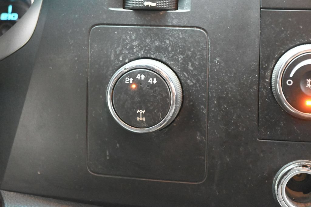 Used 2013 Chevrolet Silverado 2500 LT w/ Convenience Package AWD/4WD image 19