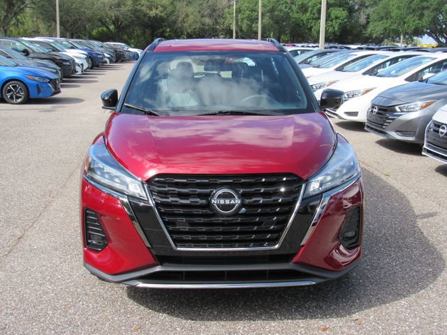 Certified 2024 Nissan Kicks SR w/ SR Premium Package FWD image 8