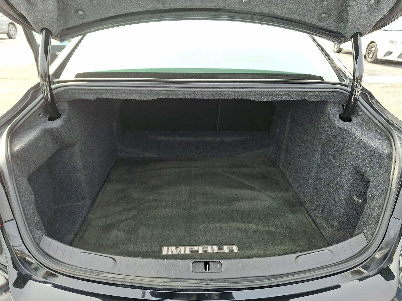 Used 2014 Chevrolet Impala LT w/ Premium Seating Package image 27