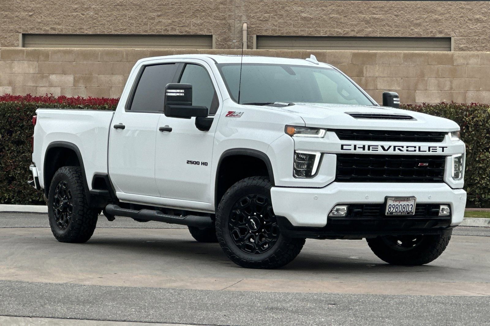 Used 2021 Chevrolet Silverado 2500 LTZ w/ LTZ Plus Package image 2