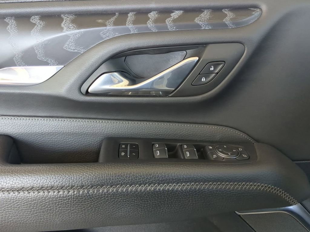 Used 2023 GMC Yukon Denali image 14