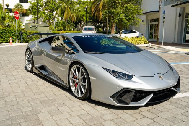 Used 2015 Lamborghini Huracan LP 610-4 AWD/4WD image 38