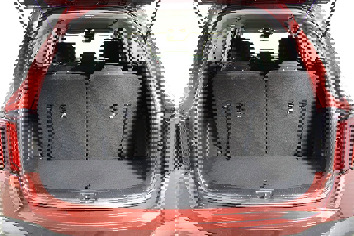 Used 2025 Kia Sorento LX image 27