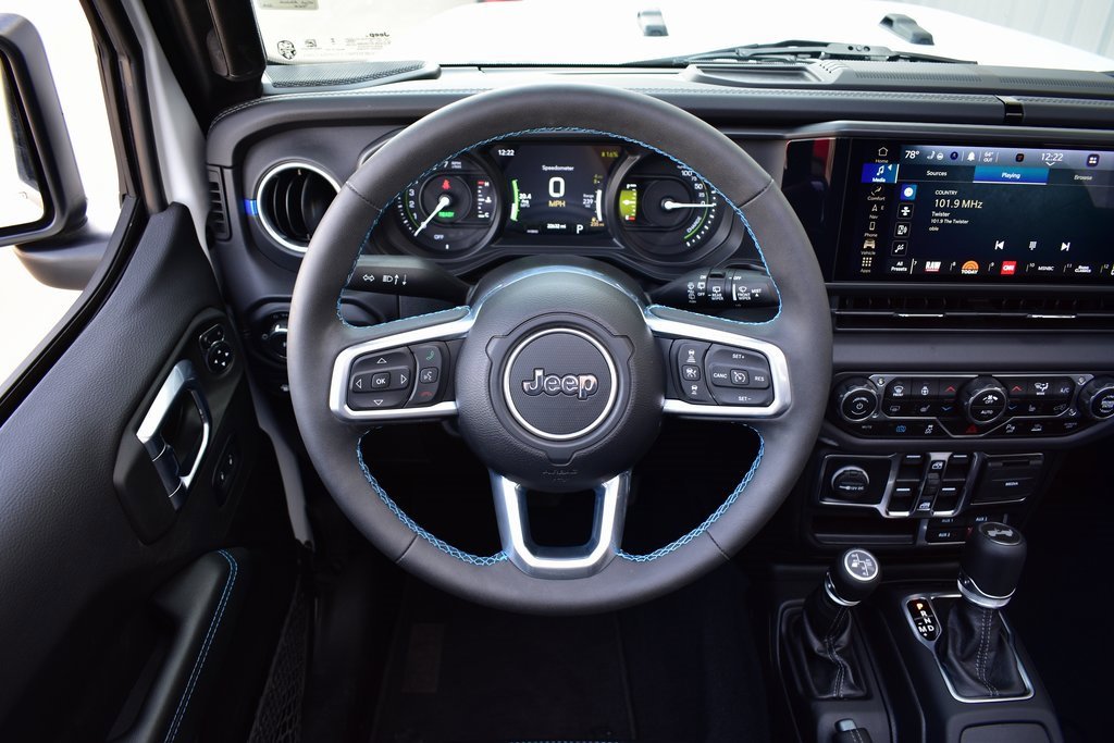 Used 2024 Jeep Wrangler High Altitude image 43