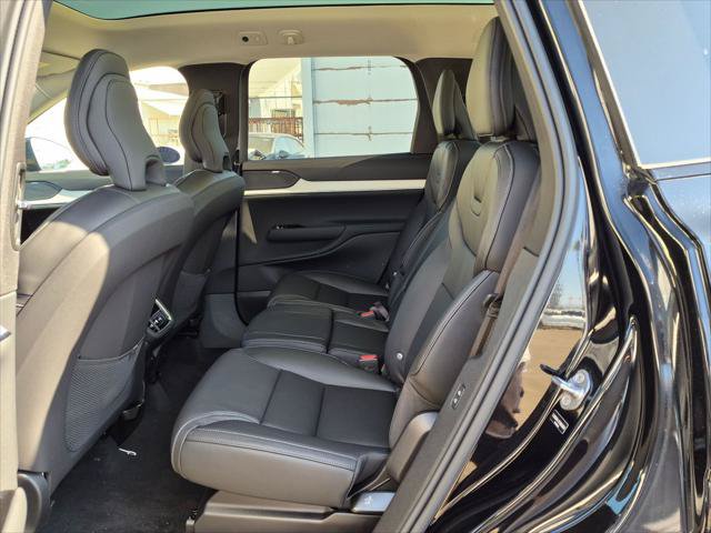 New 2026 Volvo EX90 Ultra AWD/4WD image 13