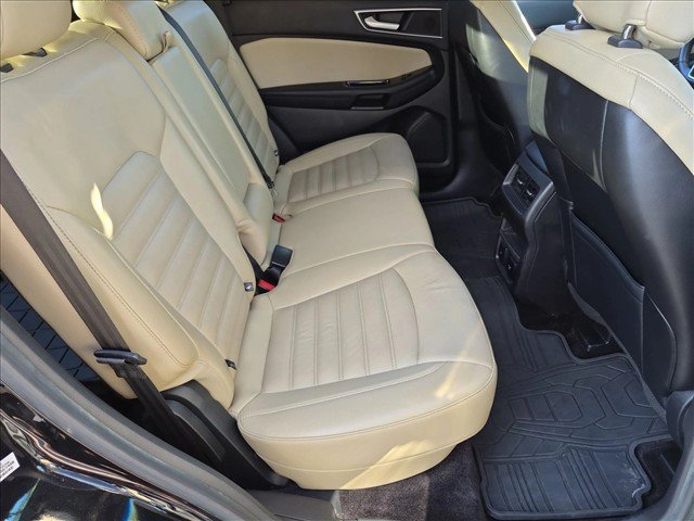 Used 2016 Ford Edge SEL w/ Equipment Group 201A FWD image 19