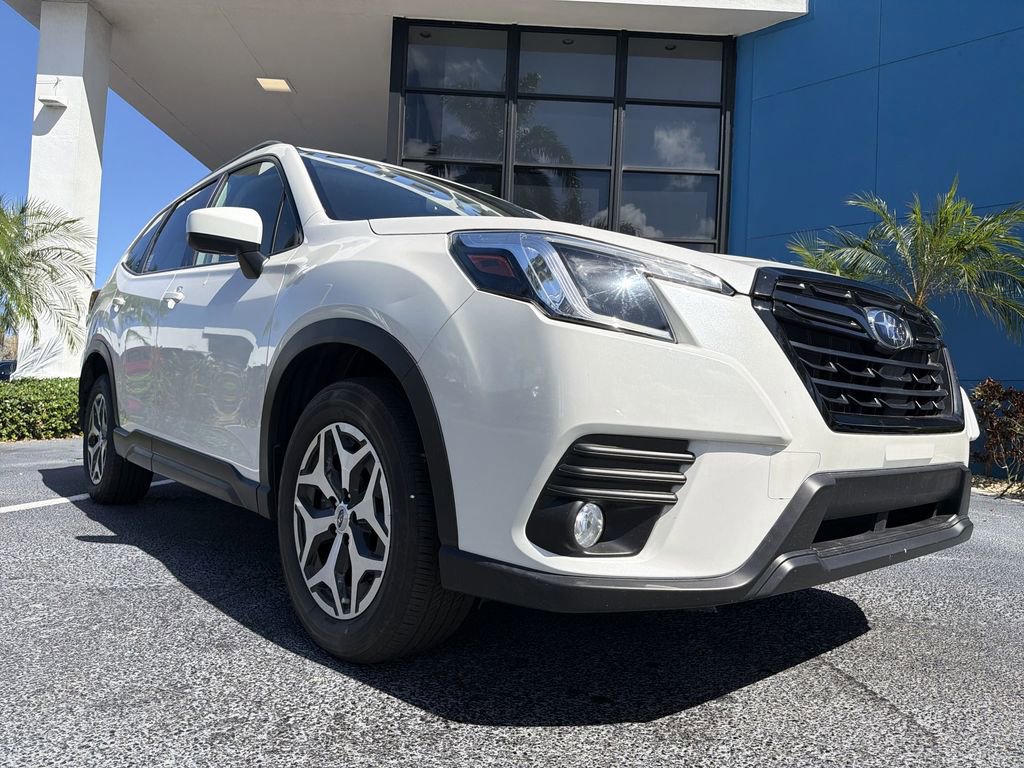 Used 2022 Subaru Forester Premium w/ Popular Package #2 AWD/4WD image 18