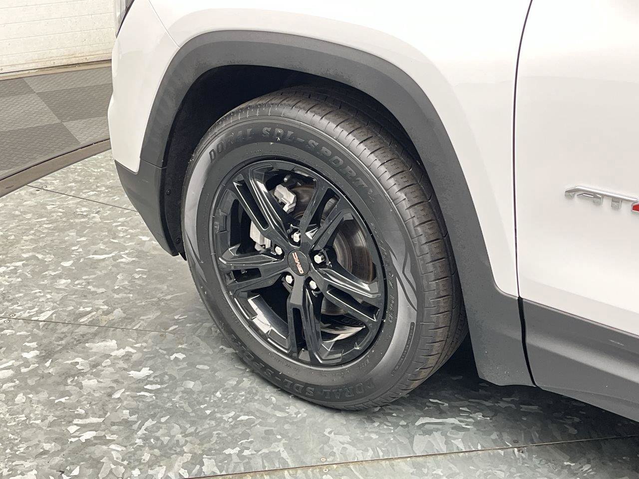 Used 2022 GMC Terrain AT4 w/ LPO, Floor Liner Package AWD/4WD image 35