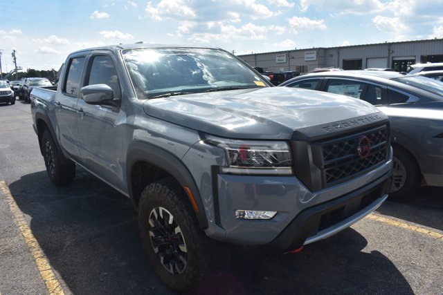 Used 2023 Nissan Frontier PRO-4X w/ Technology Package AWD/4WD image 2