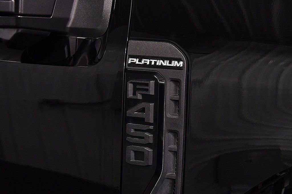 Used 2025 Ford F450 Platinum w/ FX4 Off-Road Package image 10
