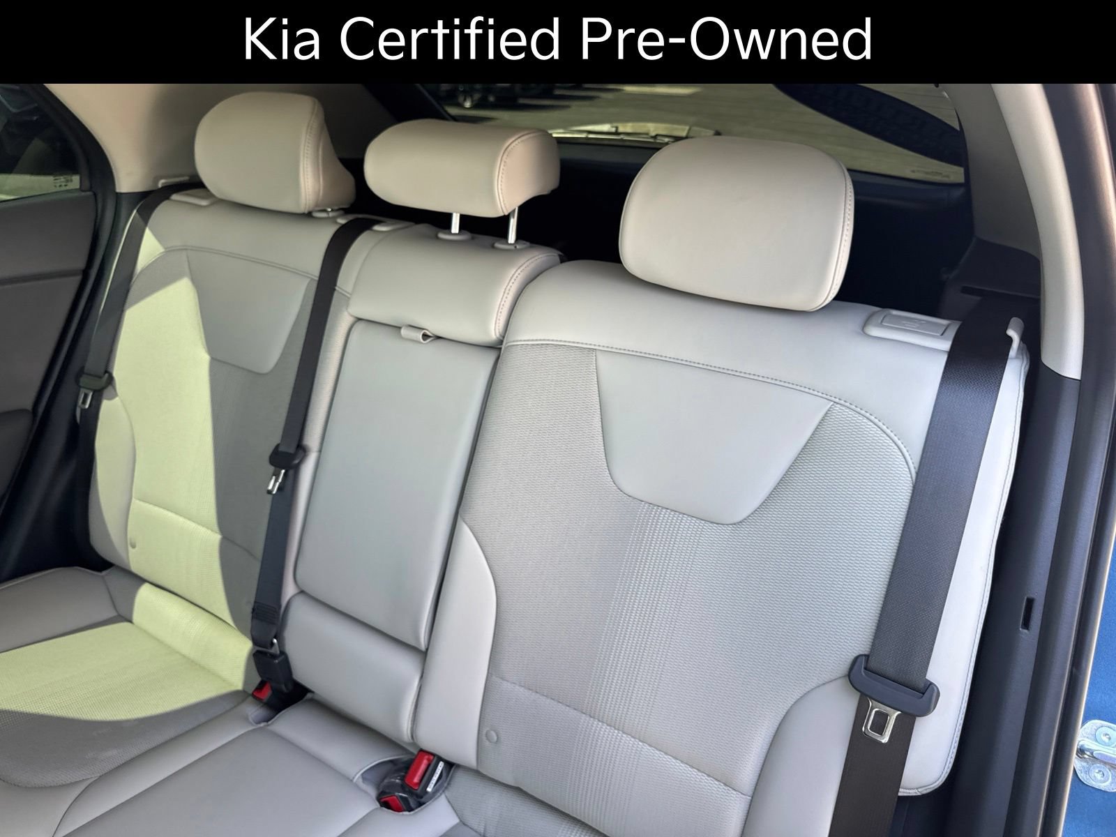 Certified 2025 Kia Niro EX Touring FWD image 22