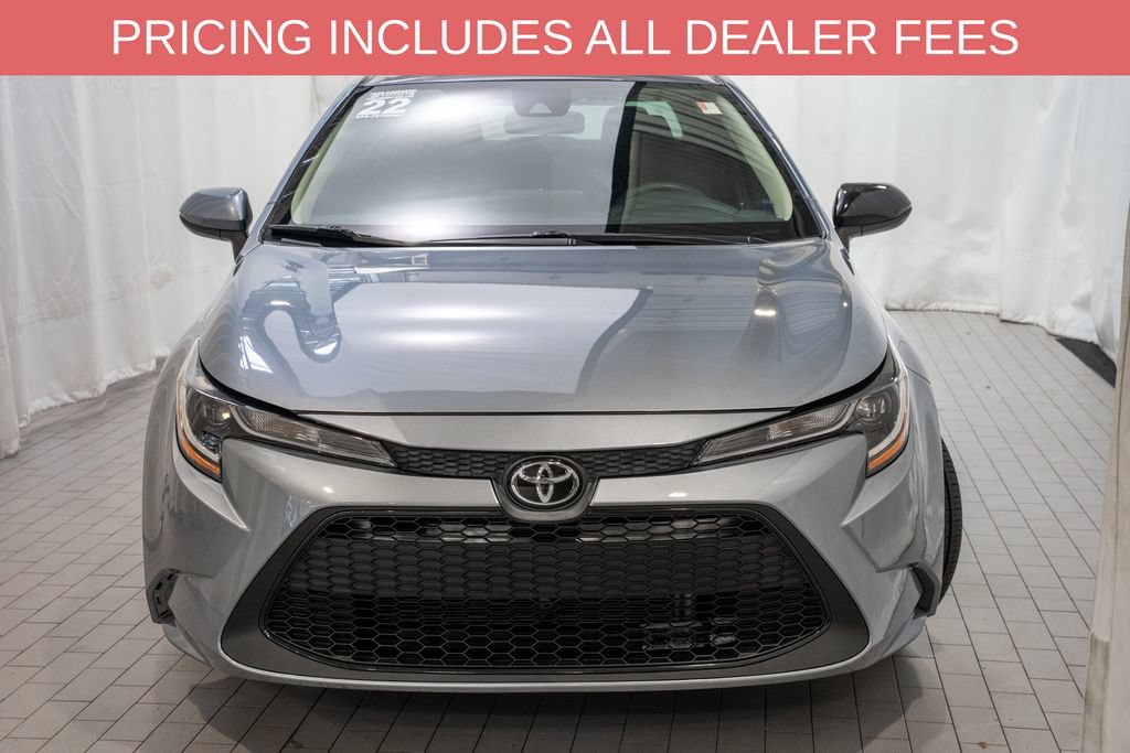 Used 2022 Toyota Corolla LE FWD image 2