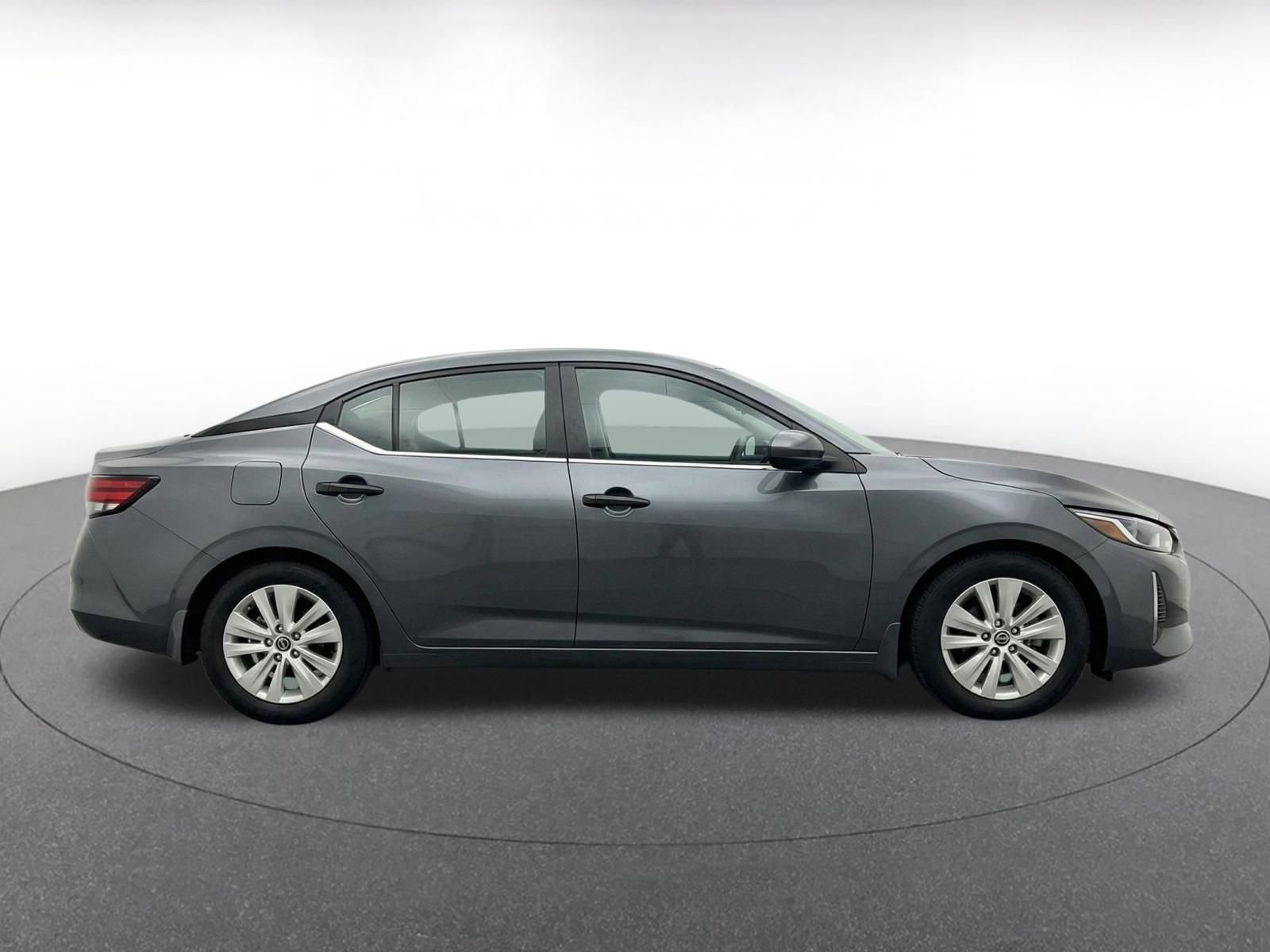 Used 2025 Nissan Sentra S FWD image 14