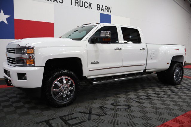 Used 2017 Chevrolet Silverado 3500 High Country w/ Duramax Plus Package AWD/4WD image 2