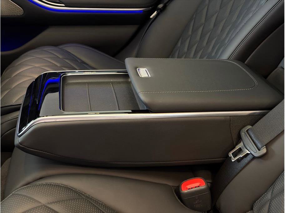 Used 2024 Mercedes-Benz S 580 4MATIC Sedan image 29