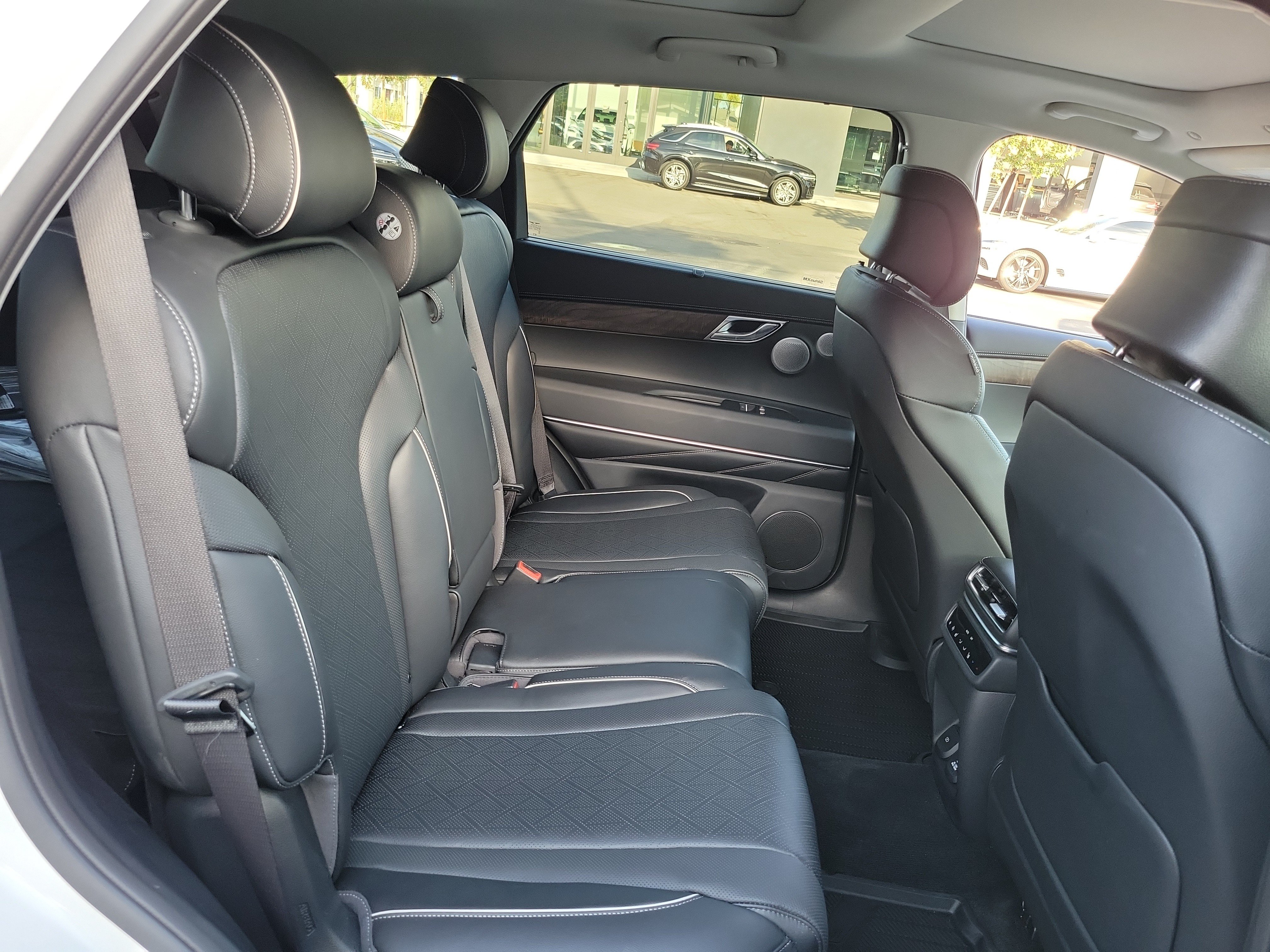 Certified 2026 Genesis GV80 2.5T Prestige AWD/4WD image 24