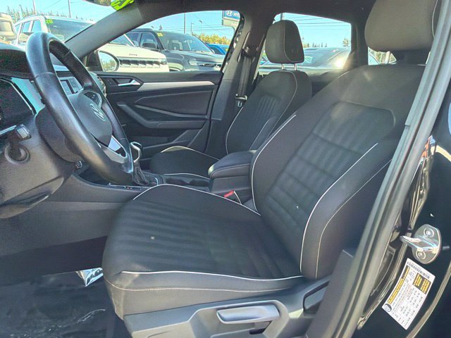 Used 2023 Volkswagen Jetta Sport FWD image 19