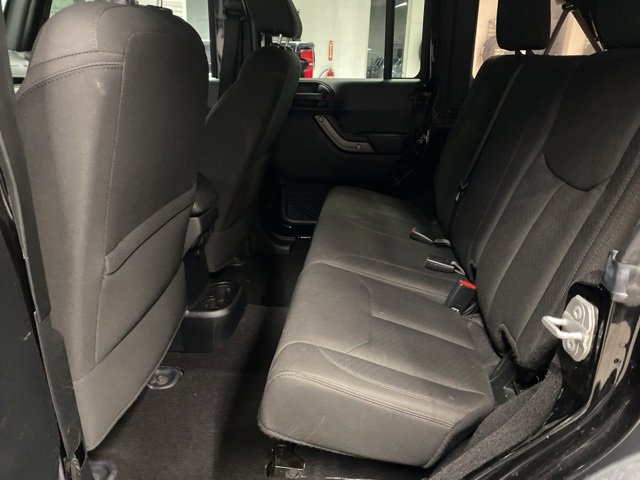 Used 2018 Jeep Wrangler Unlimited Sport S image 24