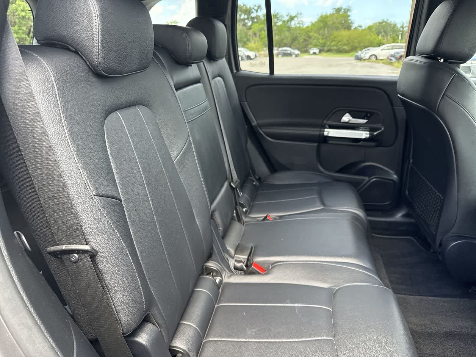 Used 2022 Mercedes-Benz GLB 250 image 23