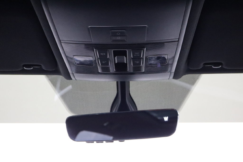 Used 2022 Volkswagen Atlas Cross Sport SE FWD image 27