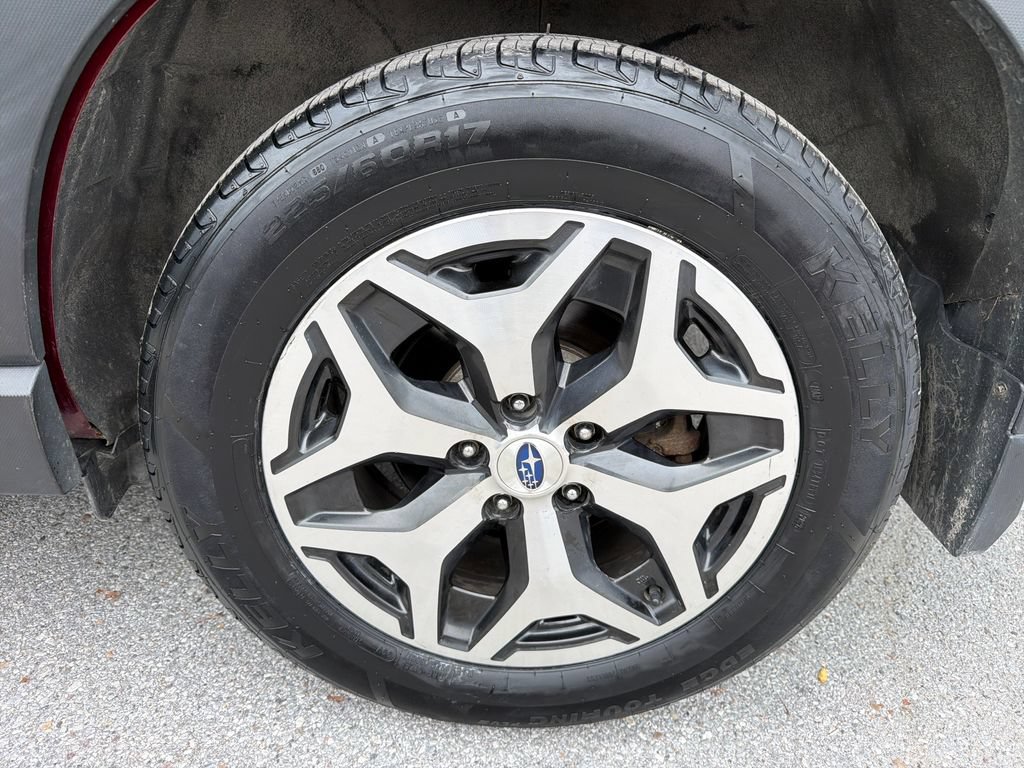 Used 2020 Subaru Forester Premium AWD/4WD image 12
