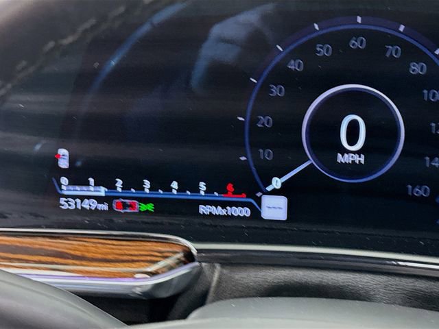 Used 2022 Cadillac Escalade Premium Luxury image 14