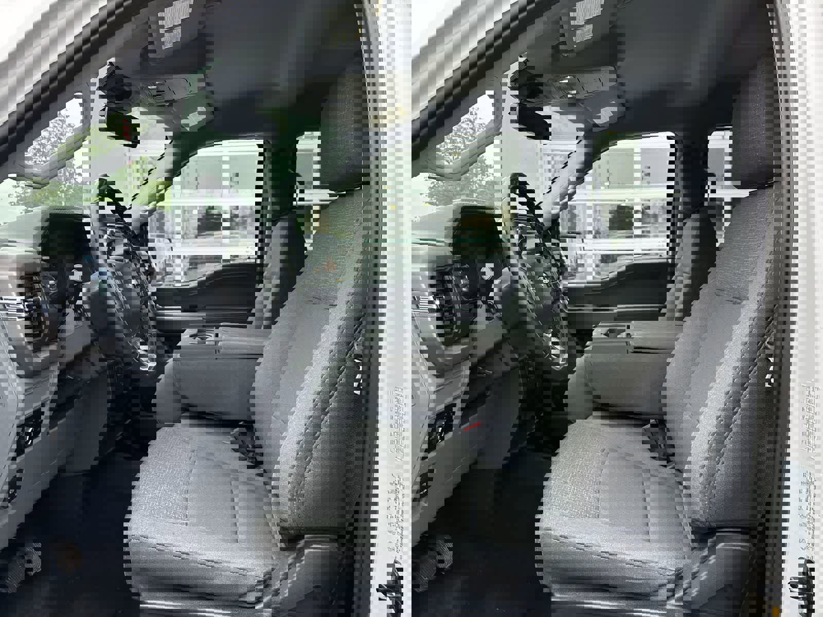 Used 2024 Ford F150 XLT image 8