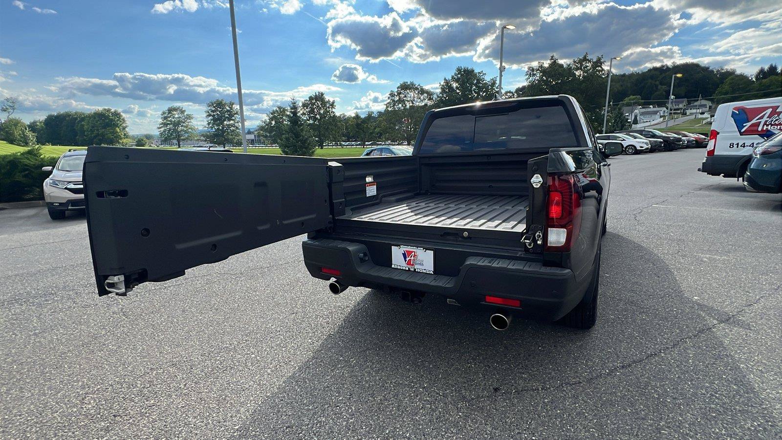 Used 2024 Honda Ridgeline Black Edition image 18