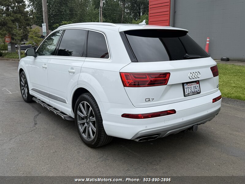 Used 2017 Audi Q7 3.0T Prestige AWD/4WD image 4