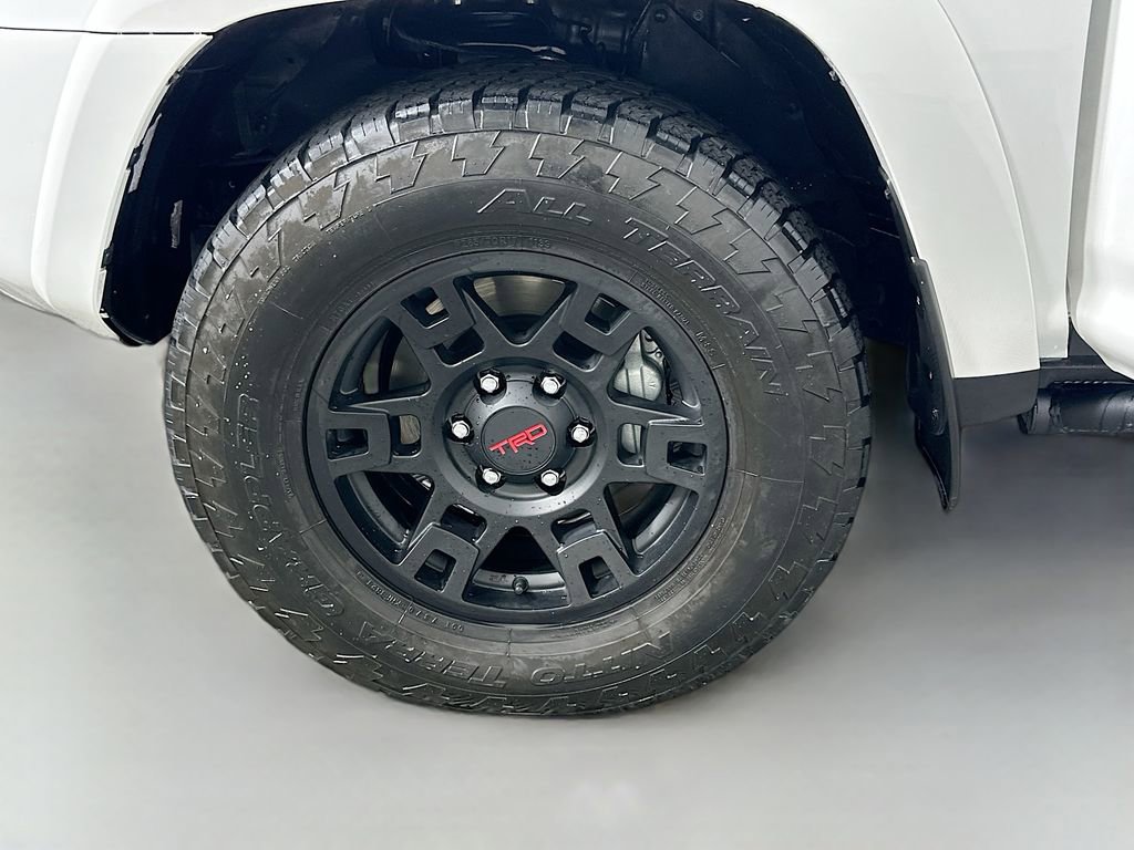 Certified 2023 Toyota 4Runner TRD Off-Road Premium AWD/4WD image 31