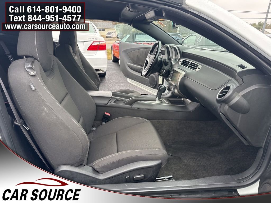 Used 2014 Chevrolet Camaro LT image 25