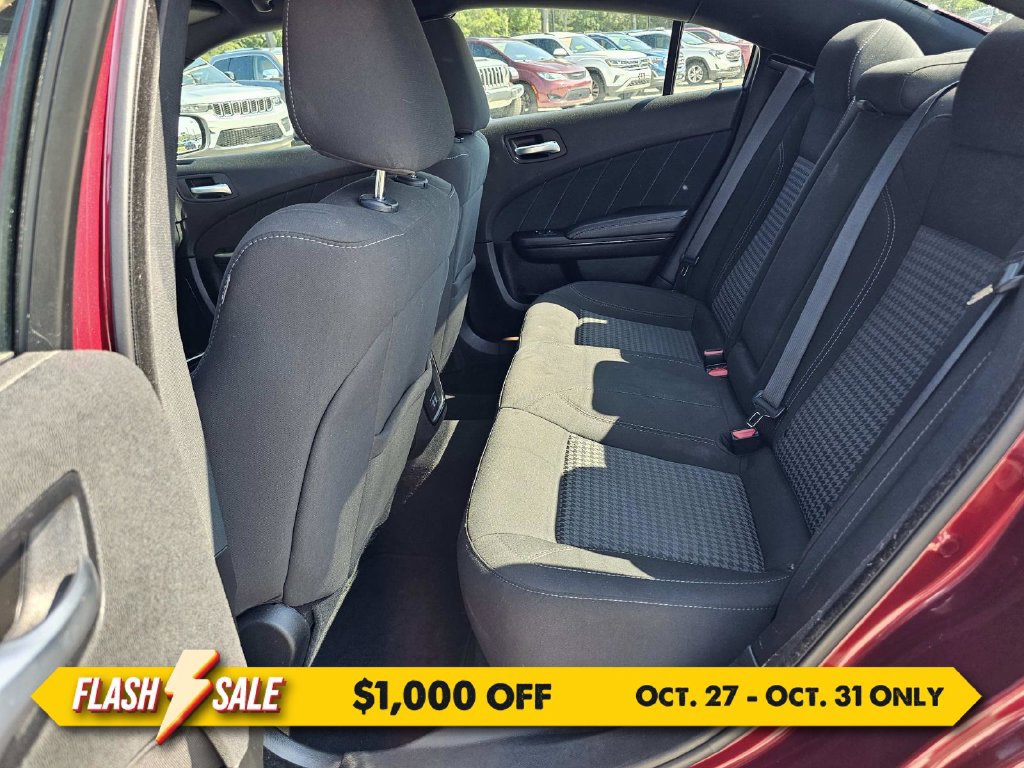 Used 2023 Dodge Charger SXT w/ Blacktop Package AWD/4WD image 29