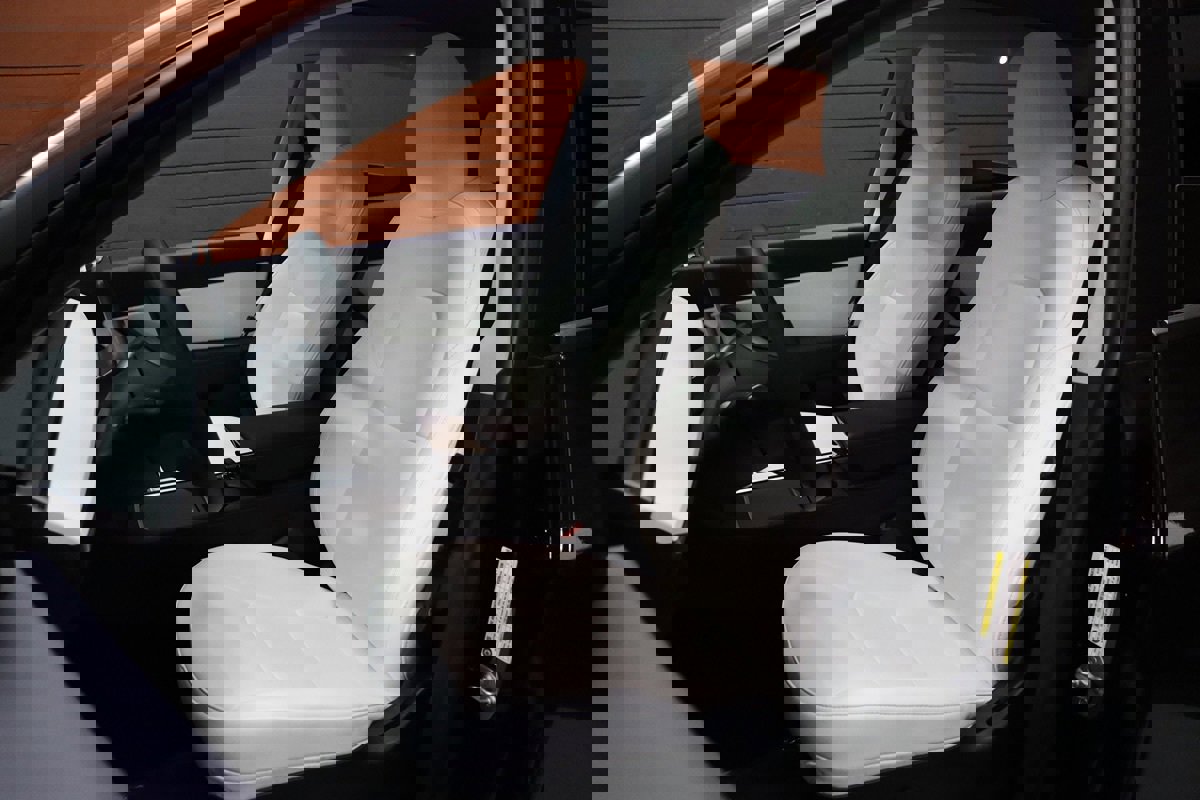 Used 2021 Tesla Model Y Long Range image 26