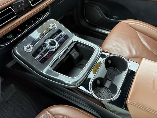 Used 2023 Lincoln Nautilus Reserve image 24