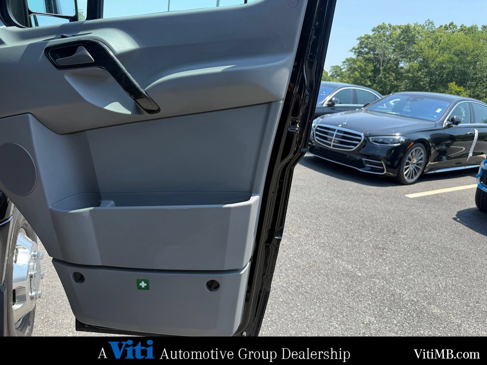 Used 2017 Mercedes-Benz Sprinter 3500 image 35