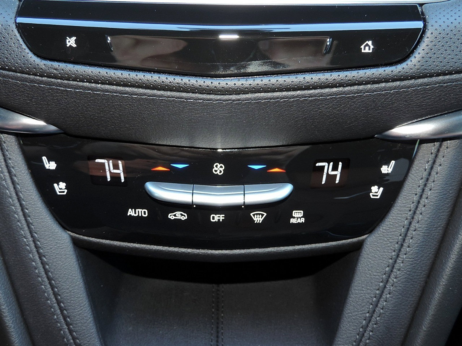 New 2026 Cadillac XT5 Premium Luxury w/ Driver Assist Package FWD image 21