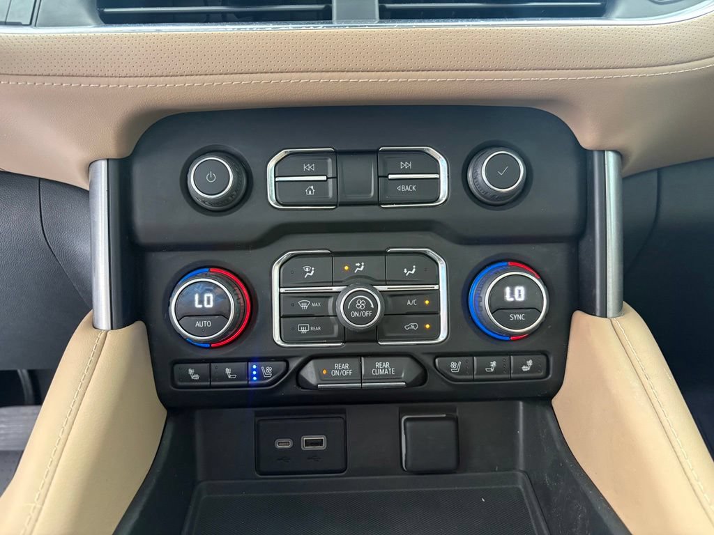 Used 2023 Chevrolet Suburban Premier AWD/4WD image 13