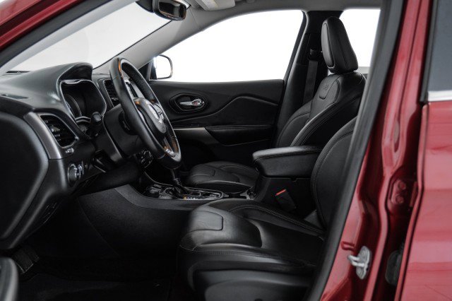 Used 2019 Jeep Cherokee Limited image 28