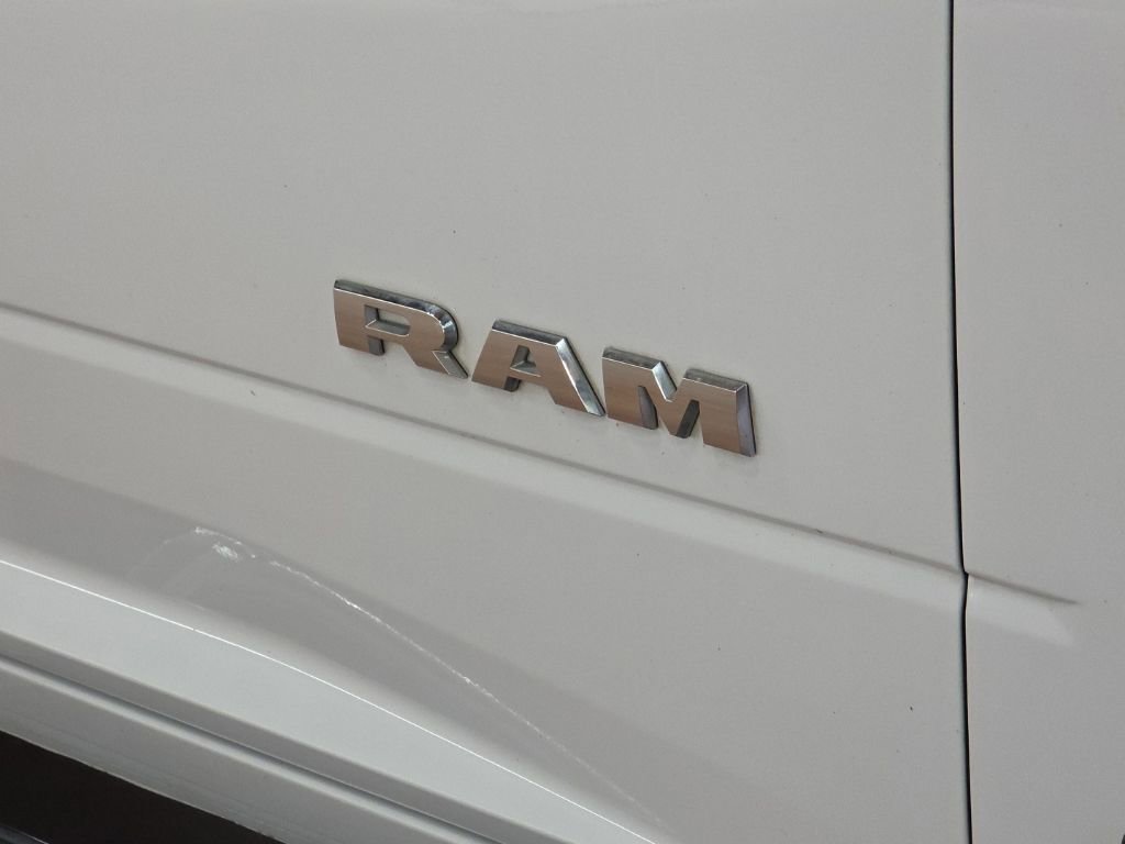Used 2022 RAM 3500 Big Horn AWD/4WD image 11