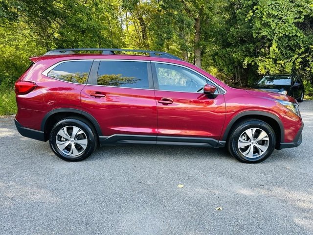 Used 2024 Subaru Ascent Premium w/ Convenience Package image 4