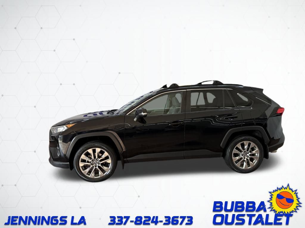 Used 2019 Toyota RAV4 XLE Premium image 24