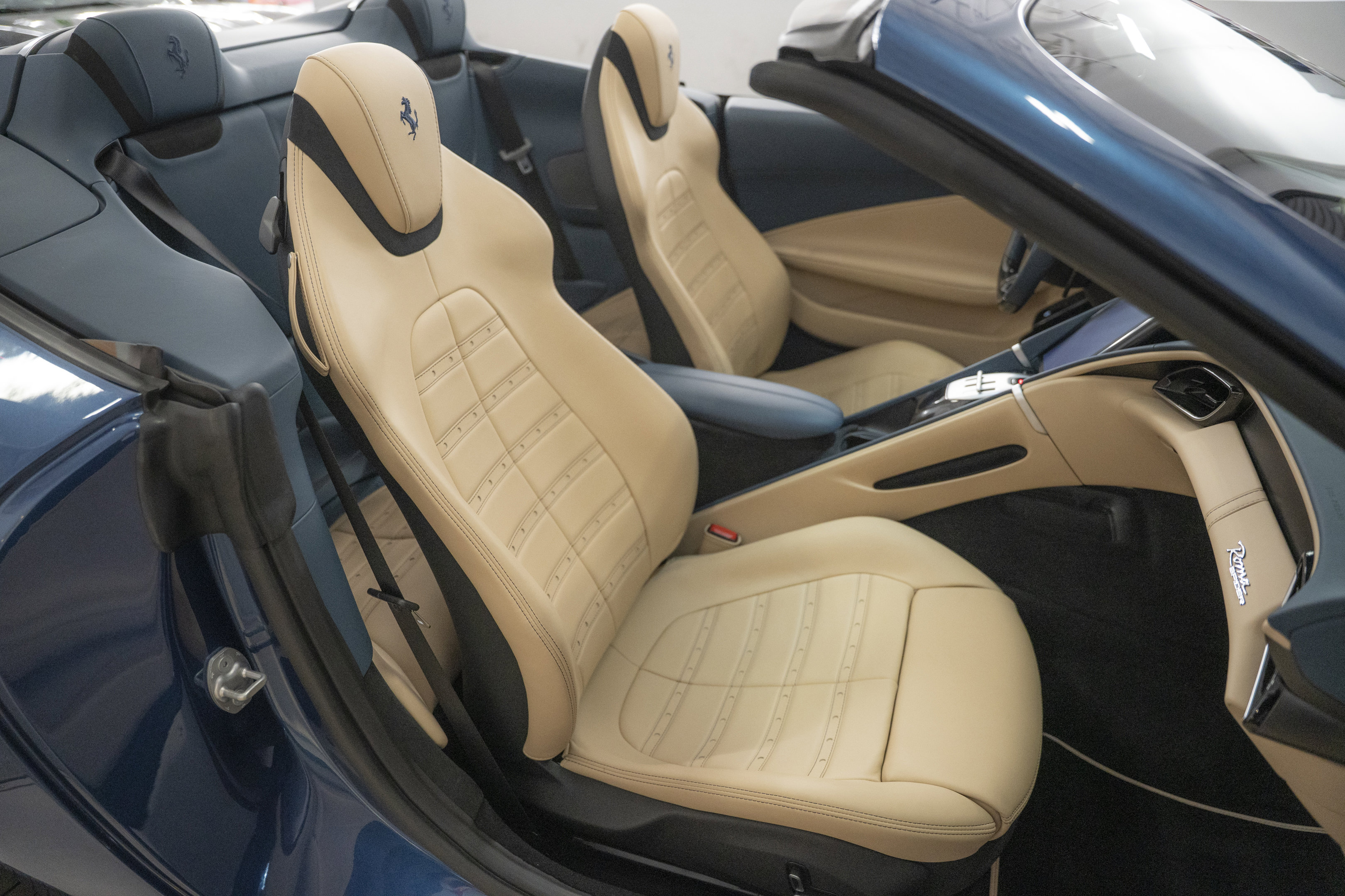 Certified 2025 Ferrari Roma Spider image 36