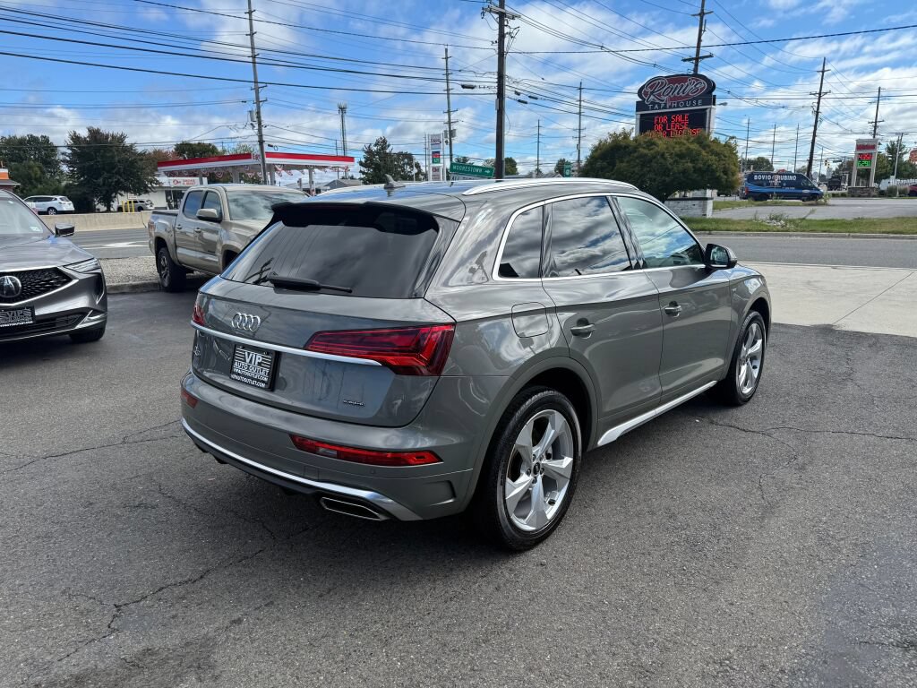Used 2023 Audi Q5 2.0T Premium Plus w/ Premium Plus Package AWD/4WD image 7