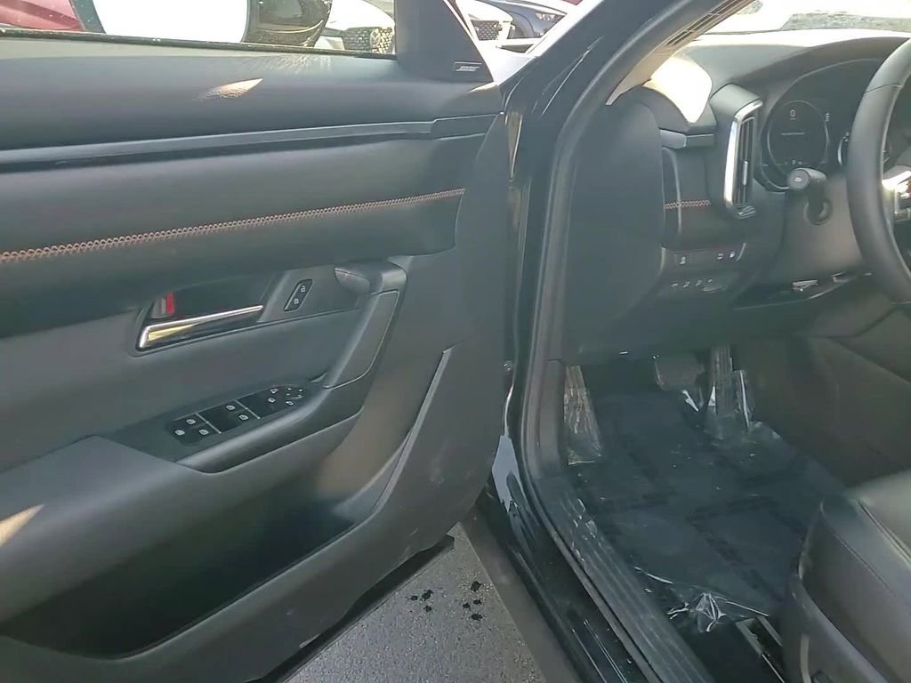 Certified 2025 MAZDA CX-50 2.5 Hybrid w/ Weather Package image 11