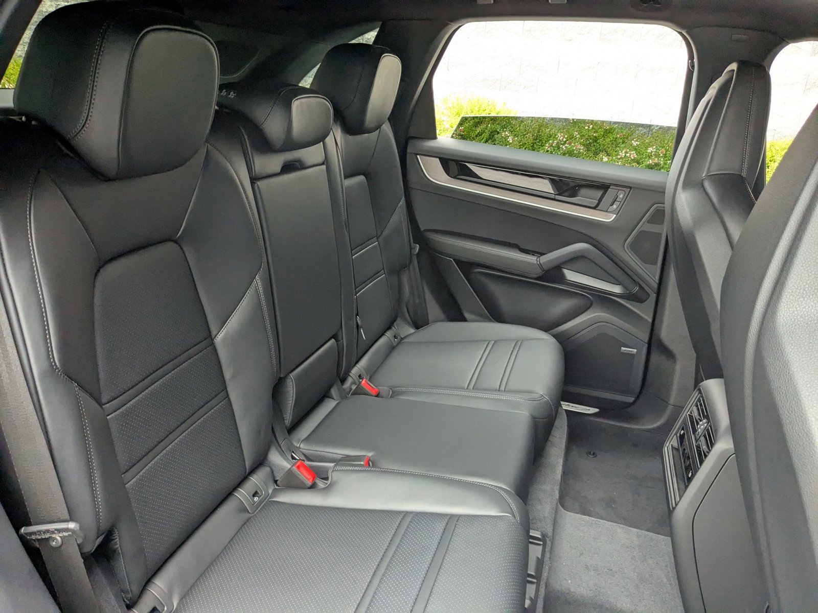 New 2026 Porsche Cayenne E-Hybrid image 25