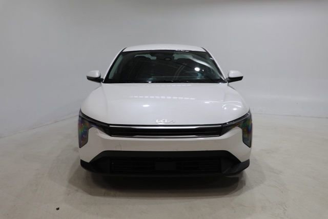 Used 2025 Kia K4 LXS image 37