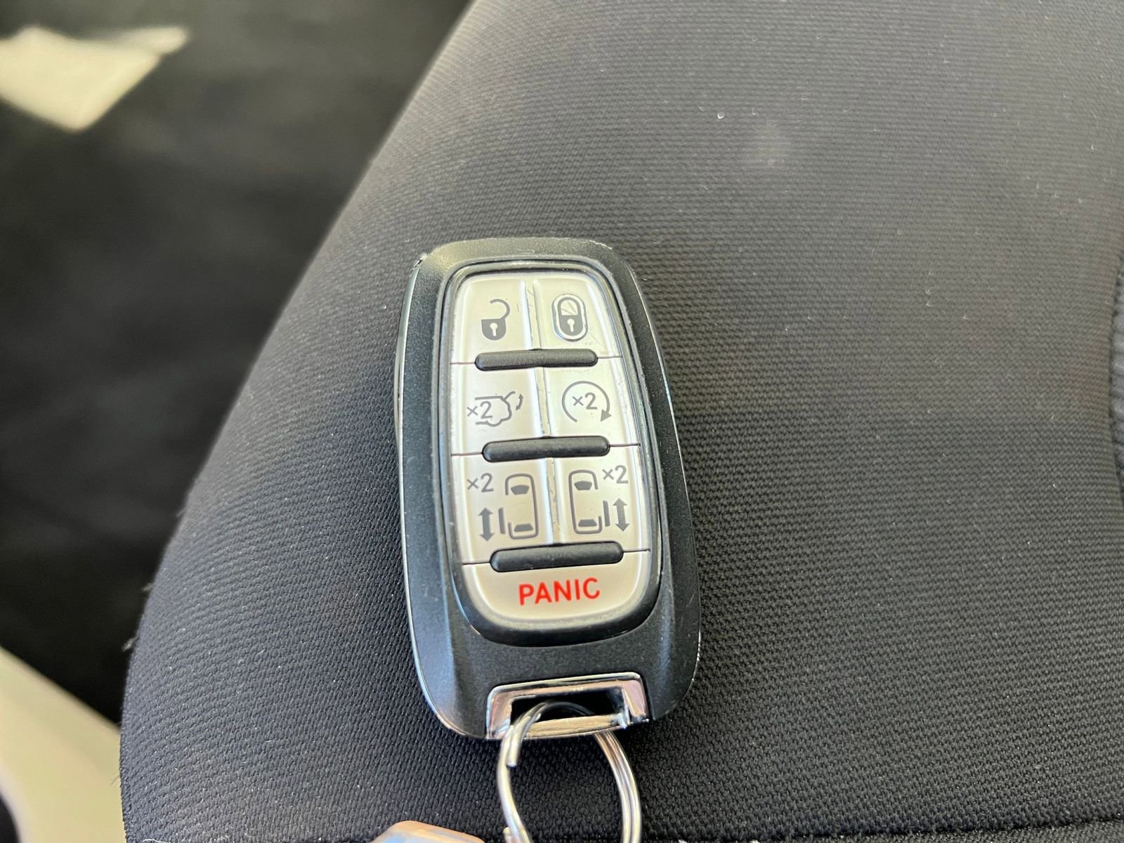 Used 2024 Chrysler Voyager LX image 28