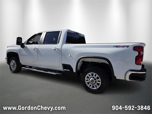Used 2025 Chevrolet Silverado 2500 LT w/ Convenience Package image 3